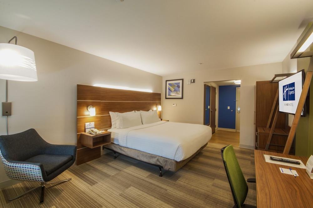 Hotel Express Mira Mesa By Ihg San Diego